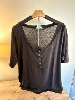 Women’s Festi Henley Top